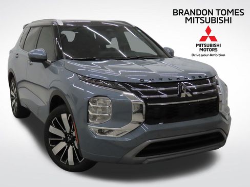 New 2026 Mitsubishi Outlander SEL image 1