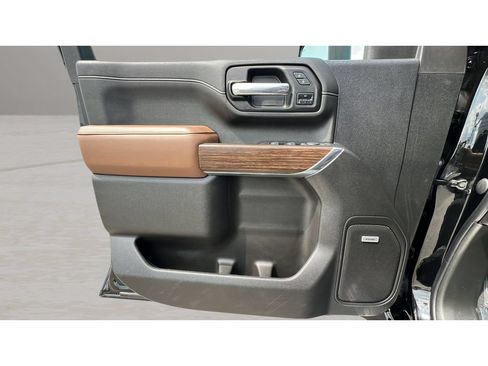 Certified 2023 Chevrolet Silverado 3500 High Country w/ Technology Package AWD/4WD image 26