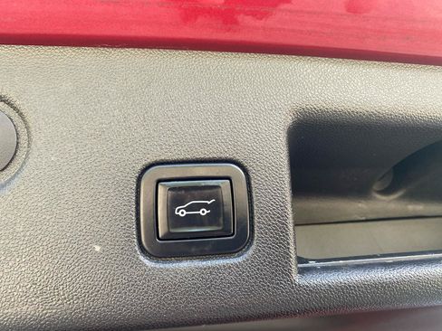 Used 2023 Chevrolet Equinox RS w/ RS Leather Package AWD/4WD image 31