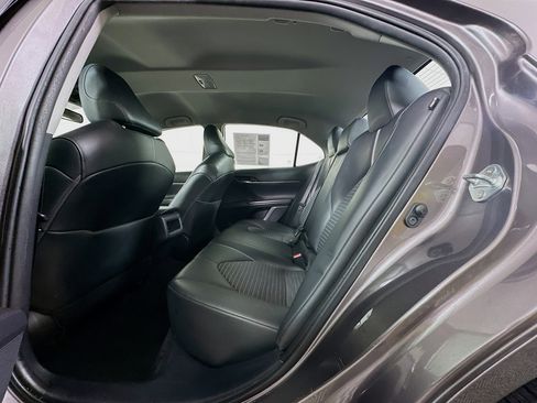 Used 2022 Toyota Camry SE FWD image 25