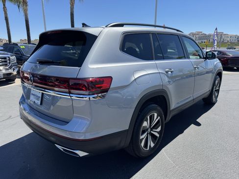 Used 2026 Volkswagen Atlas SE FWD image 9