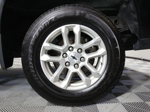 Used 2020 Chevrolet Silverado 1500 Custom w/ Custom Value Package image 8