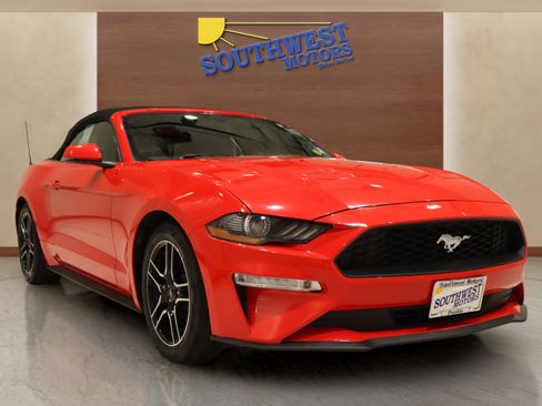 Used 2019 Ford Mustang Premium image 5
