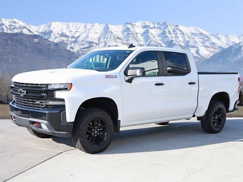 Used 2022 Chevrolet Silverado 1500 LT Trail Boss w/ LT Trail Boss Premium Package image 2