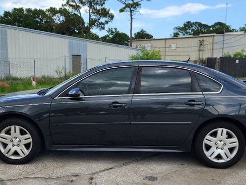 Used 2012 Chevrolet Impala LT FWD image 3