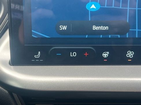 Certified 2024 Ford Escape SE image 10