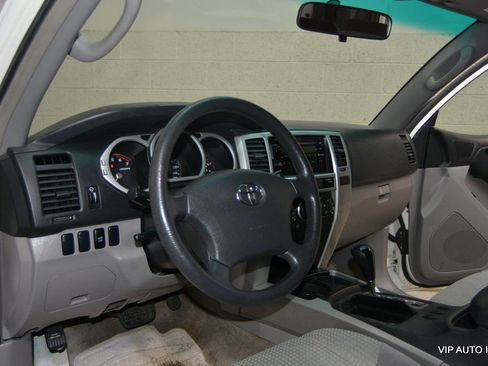 Used 2005 Toyota 4Runner Sport RWD image 21