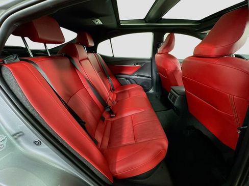 Used 2025 Toyota Camry XSE FWD image 29