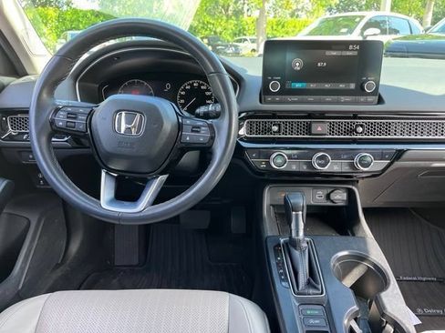 Used 2024 Honda Civic EX-L image 11