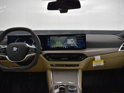 Certified 2025 BMW 330i Sedan w/ Premium Package image 19