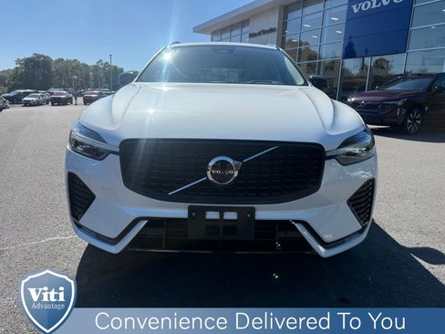 Certified 2023 Volvo XC60 B5 Plus w/ Climate Package image 3