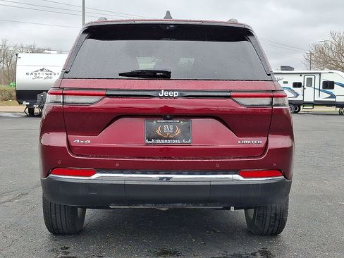 Used 2023 Jeep Grand Cherokee Limited w/ Luxury Tech Group II AWD/4WD image 23