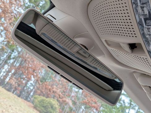 Used 2020 Mercedes-Benz C 300 Sedan image 27