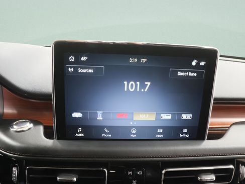 Used 2023 Lincoln Aviator Grand Touring w/ Equipment Group 301A AWD/4WD image 10