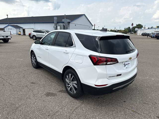 Used 2024 Chevrolet Equinox LT FWD image 16