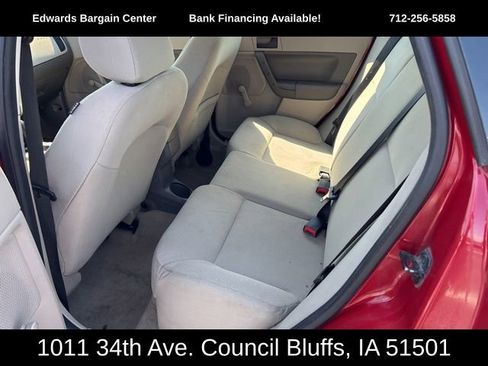 Used 2011 Ford Focus S image 12