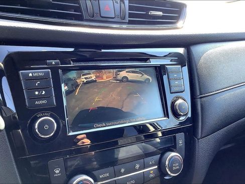 Used 2020 Nissan Rogue SV AWD/4WD image 23