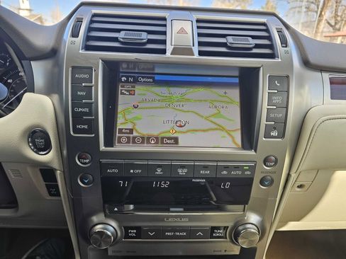 Used 2016 Lexus GX 460 w/ Premium Package image 18