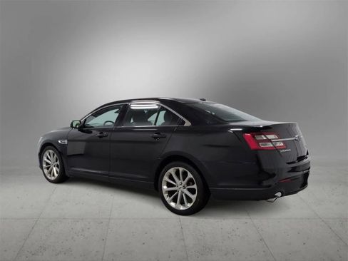 Used 2016 Ford Taurus Limited w/ Equipment Group 301A image 6