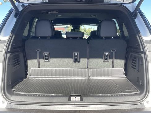 New 2026 GMC Acadia Elevation w/ Elevation Premium Package FWD image 26