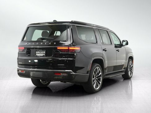 Used 2022 Jeep Wagoneer Series II w/ Premium Group I AWD/4WD image 5