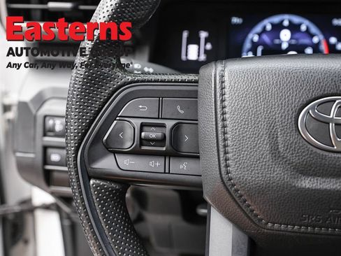 Used 2024 Toyota Tacoma SR RWD image 14