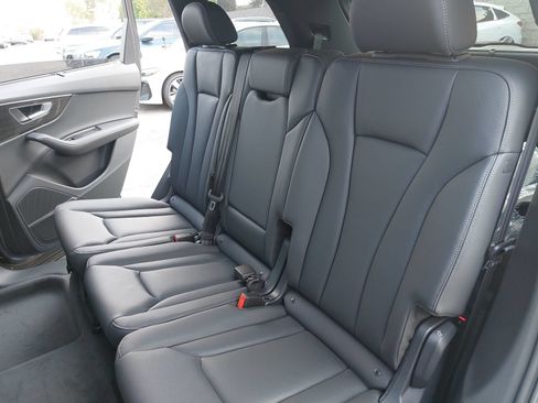 New 2026 Audi Q7 2.0T Premium Plus AWD/4WD image 16