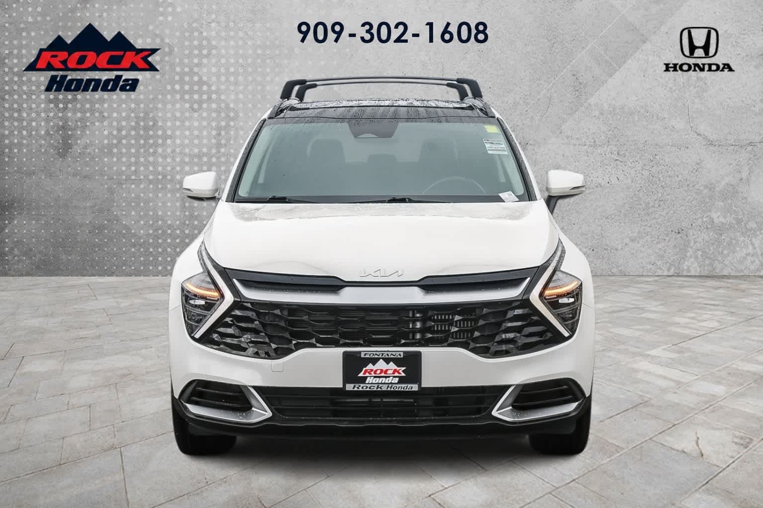 Used 2024 Kia Sportage EX w/ EX Premium Package AWD/4WD image 2