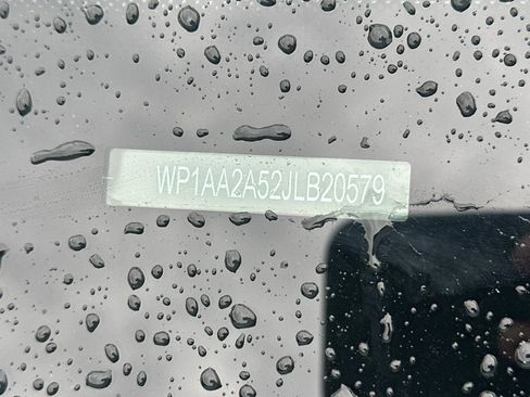 Used 2018 Porsche Macan image 2