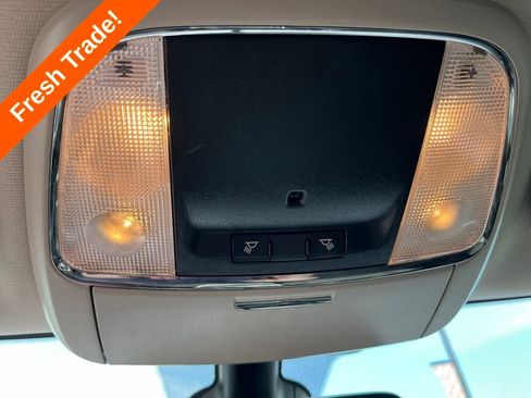 Used 2020 Dodge Durango SXT w/ 3rd Row Seating Group RWD image 23
