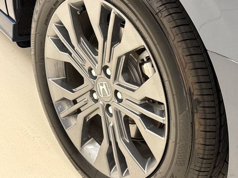 Certified 2026 Honda Odyssey Touring image 10