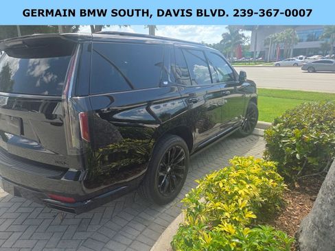 Used 2023 Cadillac Escalade Sport Platinum w/ LPO, ONYX Package image 20