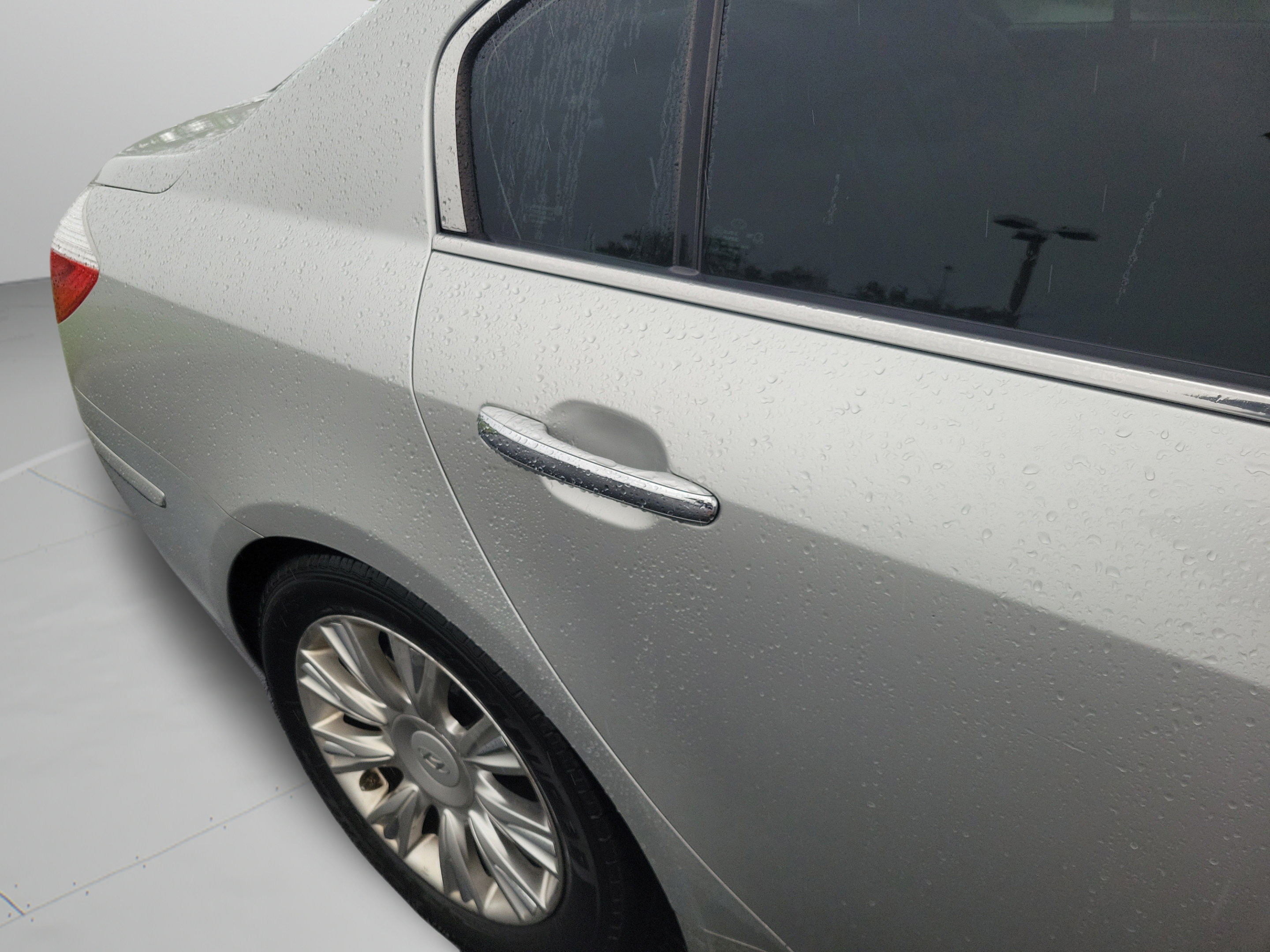 Used 2009 Hyundai Genesis 3.8 w/ Technology Pkg 4 RWD image 19