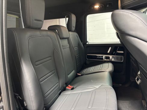 Used 2025 Mercedes-Benz G 550 image 38