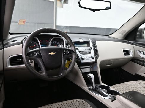 Used 2013 Chevrolet Equinox LS image 17