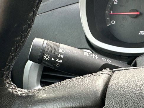 Used 2016 Chevrolet Equinox LT image 25