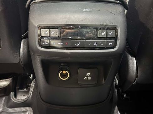 Used 2022 Hyundai Palisade Limited w/ Cargo Package AWD/4WD image 18