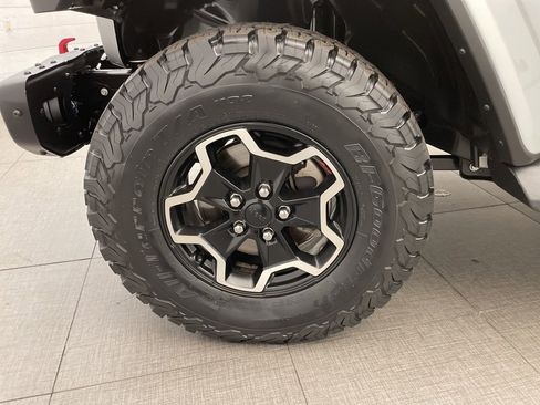 Certified 2023 Jeep Wrangler Unlimited Rubicon image 11