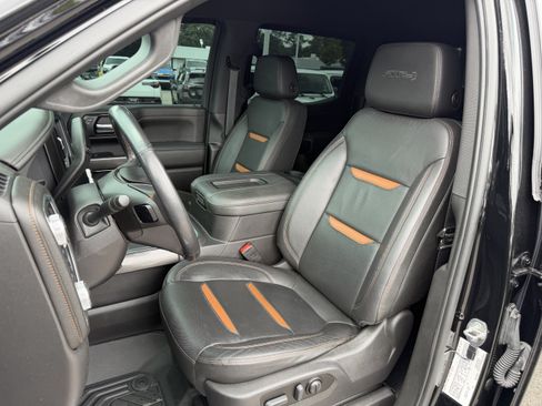 Used 2022 GMC Sierra 1500 AT4 w/ AT4 Preferred Package AWD/4WD image 12