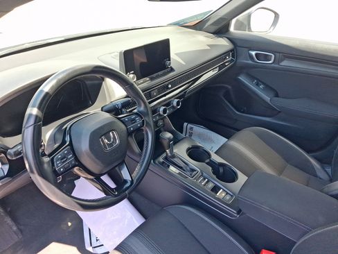 Used 2024 Honda Civic Sport image 4