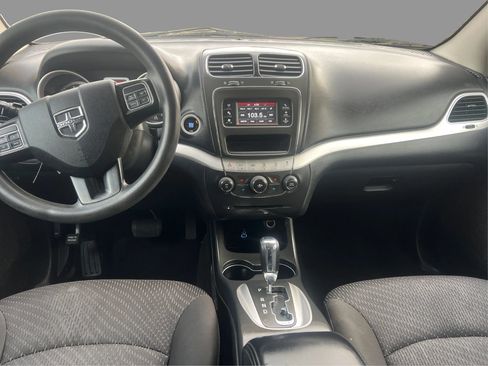 Used 2017 Dodge Journey SE w/ Flexible Seating Group FWD image 16