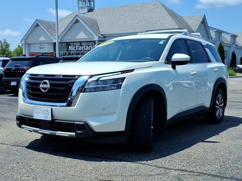 Certified 2024 Nissan Pathfinder SL AWD/4WD image 6