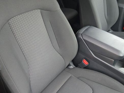 Used 2024 Kia Sportage LX image 7