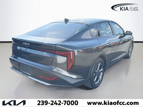Certified 2025 Kia K4 LXS image 5
