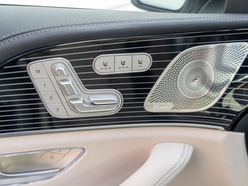 Used 2026 Mercedes-Benz GLE 450e 4MATIC image 12