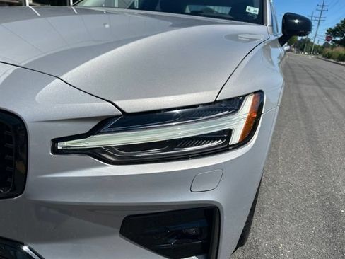 Certified 2023 Volvo S60 B5 Plus w/ Climate Package AWD/4WD image 8