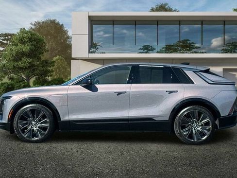 Certified 2024 Cadillac Lyriq Sport w/ LPO, Floor Liner Package AWD/4WD image 7