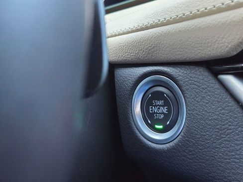 Certified 2024 Cadillac XT4 Luxury w/ Cold Weather Package image 23