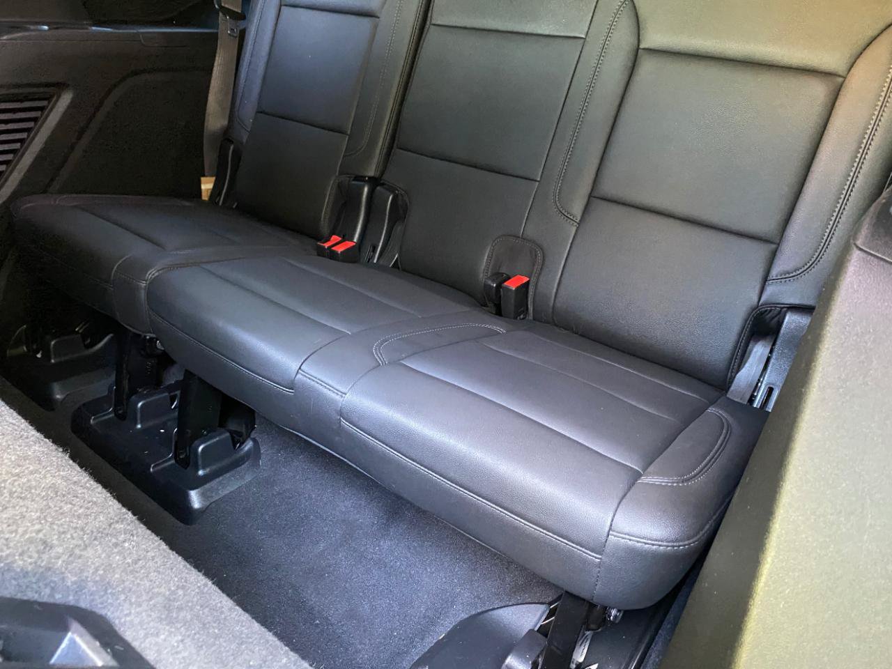 Used 2022 Chevrolet Tahoe LT RWD image 44