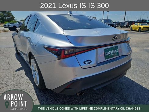 Used 2021 Lexus IS 300 AWD w/ Comfort Package image 9